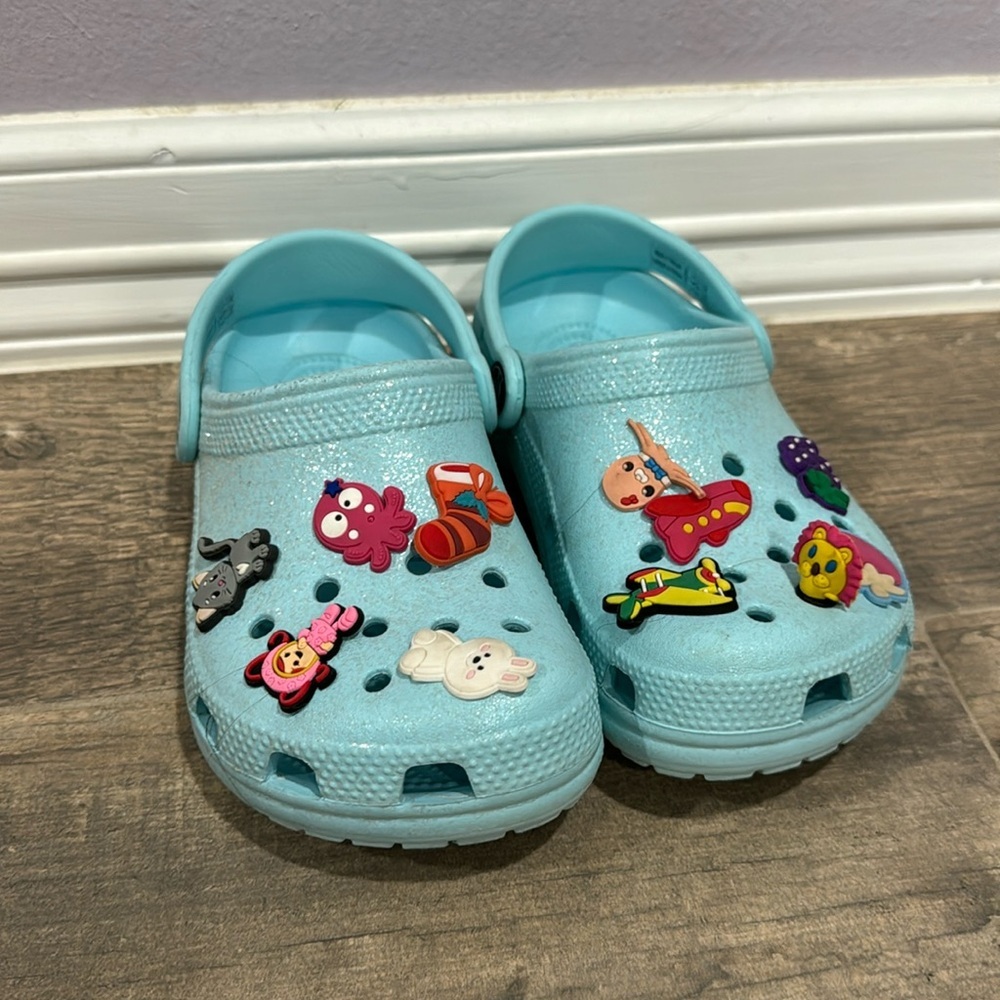 Crocs